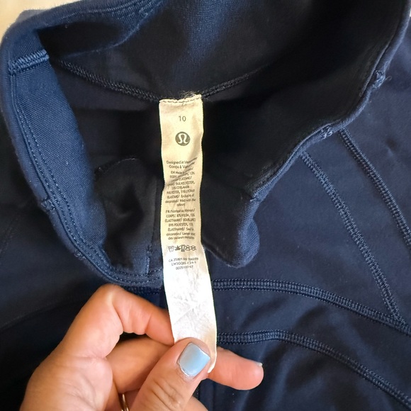 Lululemon Define Jacket - Picture 5 of 6